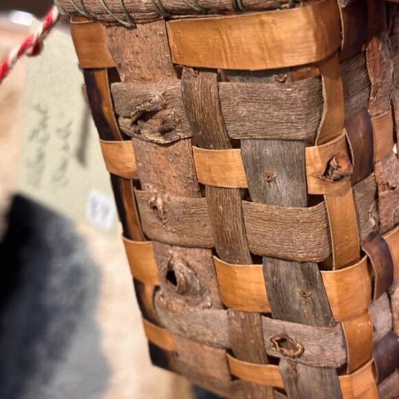 ARTIST Elise Thornton 6" Woven Willow Bark Basket - Created by Artist in WI NWT - Picture 11 of 15